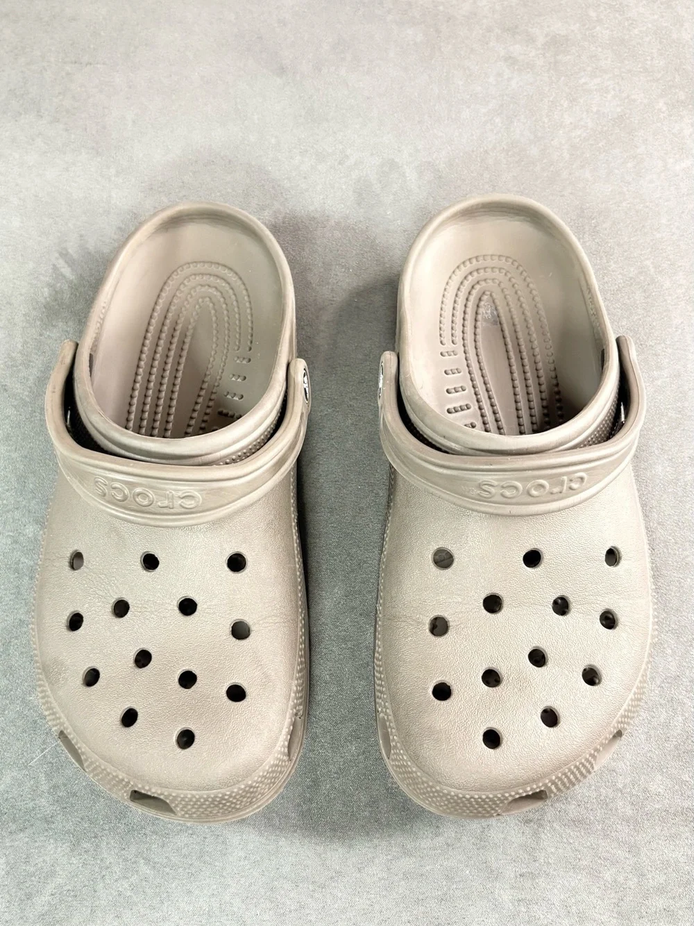 CROCS comfortable slip